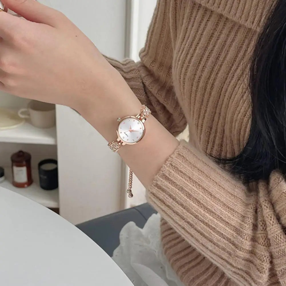 2.3cm Women Rhinestone Bracelet Watch Adjustable Faux Pearl Strap Round Dial Quartz Wristwatch Lady Fashion Jewelry Accessories
