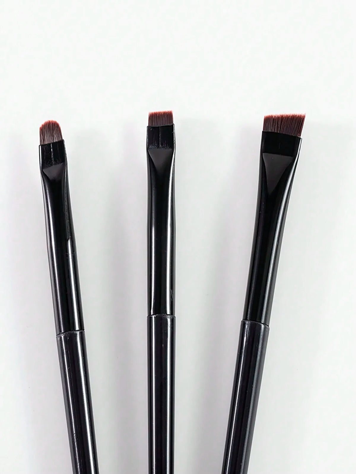 3pcs Makeup Brush Set, Including Angled Eyeliner Brush, Eyebrow Brush, And Ultra-Fine Eyeshadow Brush, Makeup Brush Set, Makeup Brush Kit, Makeup Brush Set, Full Makeup Brushes, Makeup Brush Set, Complete Makeup Tools, Makeup Brush Set, Makeup Brush Set