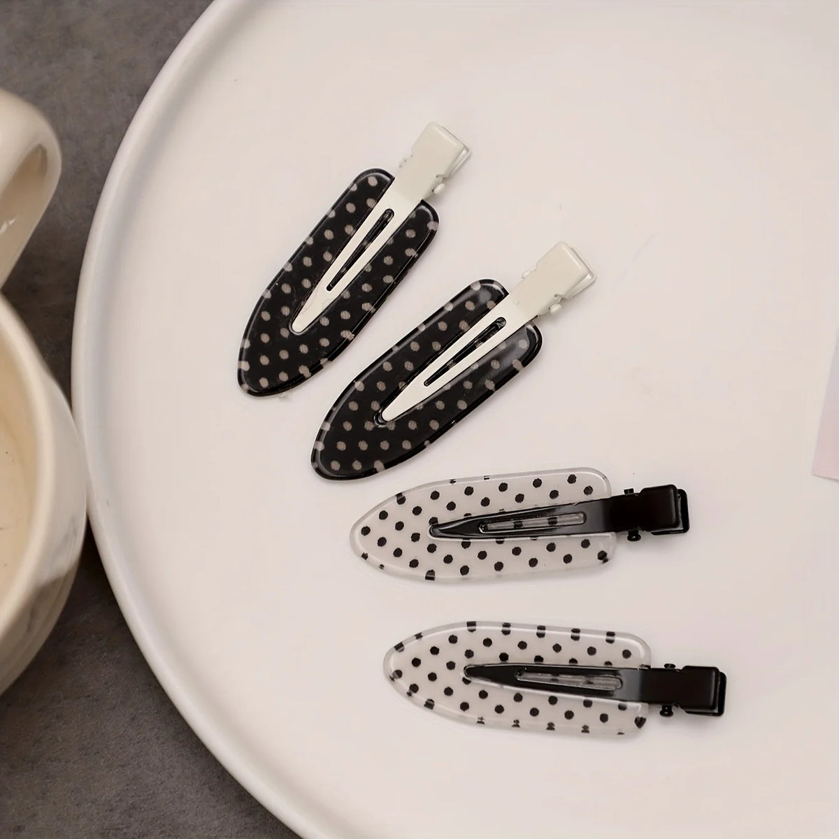 4 pieces/black and white acetic acid traceless hair clip acrylic duckbill clip sweet bangs hair clip hair clip
